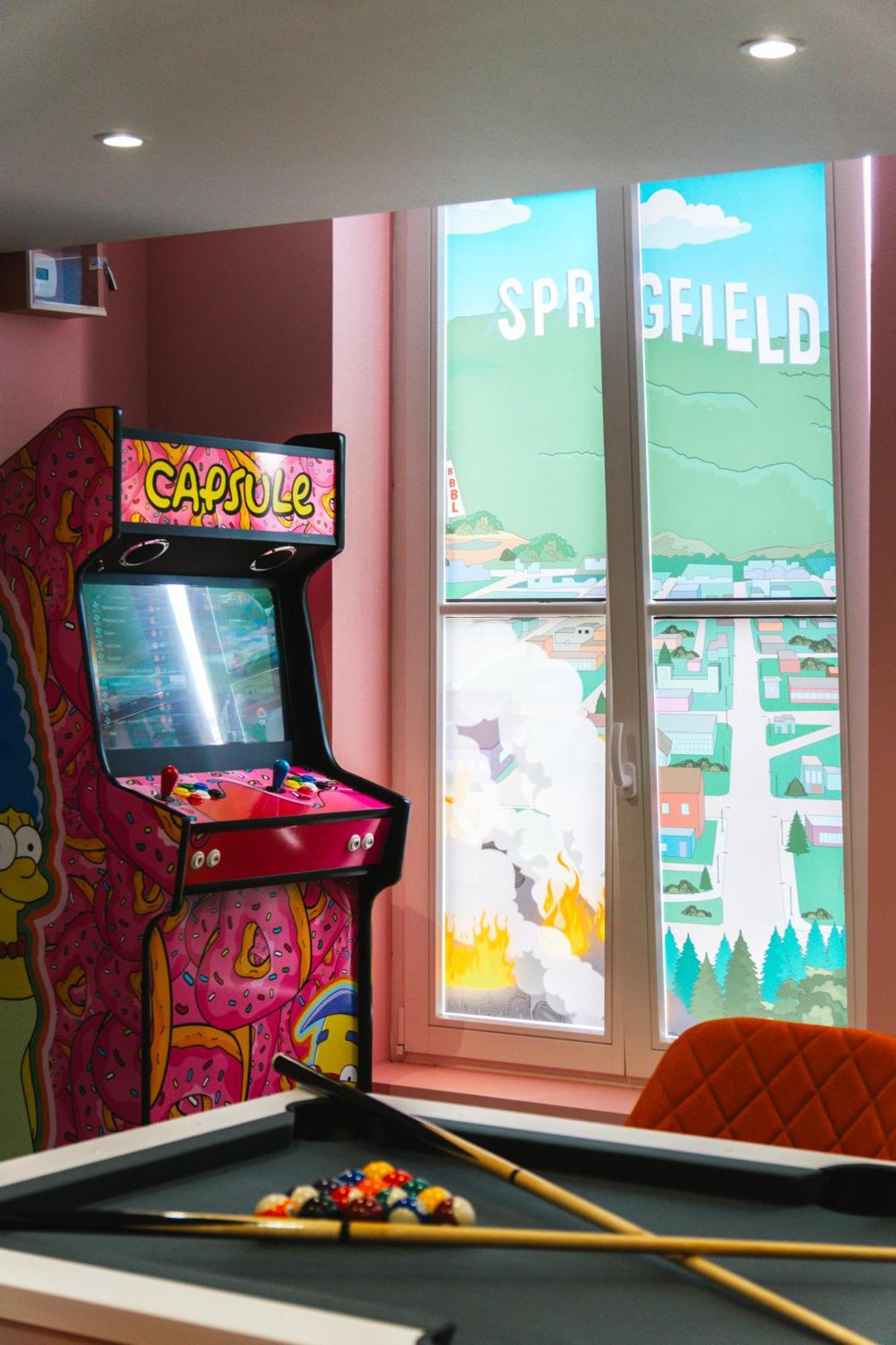 Capsule Springfield - Balneo -Sauna - Billard Douai Buitenkant foto