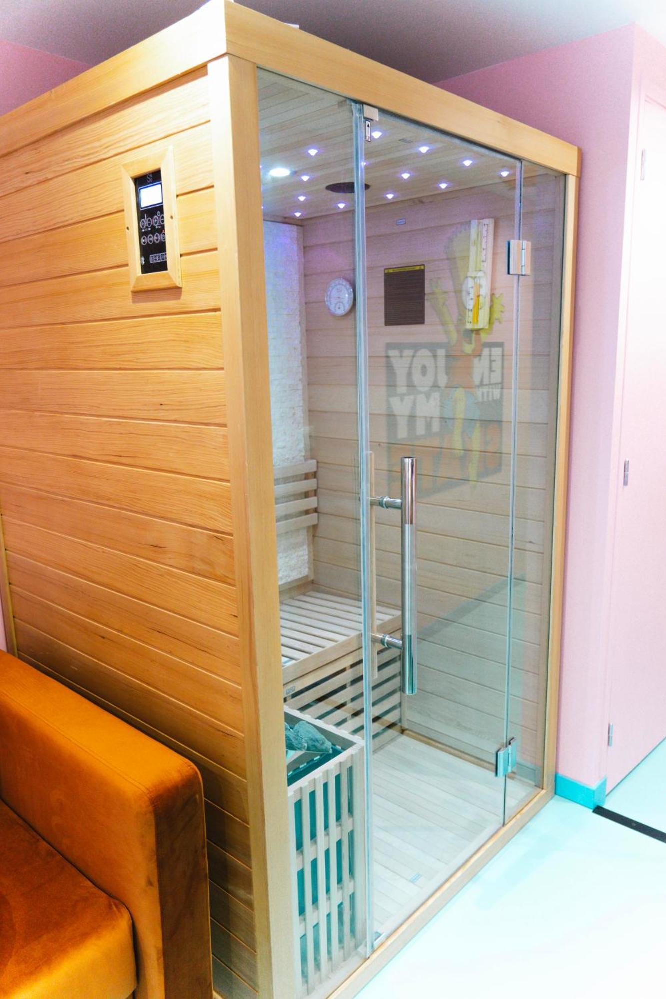 Capsule Springfield - Balneo -Sauna - Billard Douai Buitenkant foto